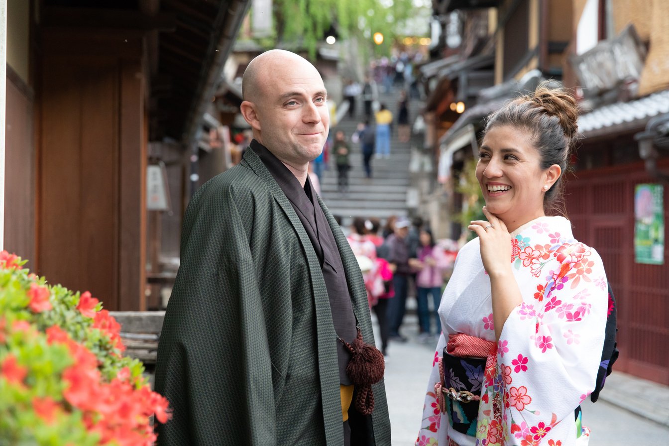 Foreign couple enjoying visit to Japan